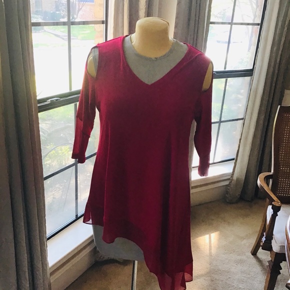 NWT Lior Red Long-sleeve Top with Shoulder Cut Out - Picture 5 of 9